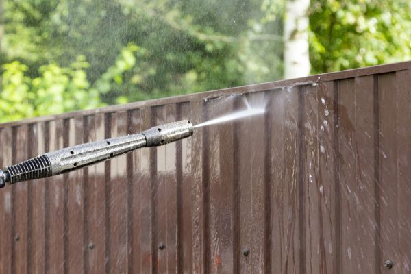 Cost of Vinyl Fence Cleaning in Lebanon