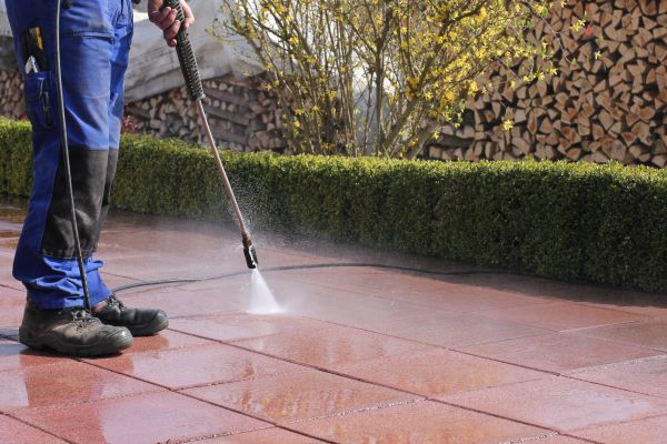 Cost of Driveway Pavers Cleaning in Lebanon
