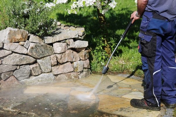 Cost of Stone Exterior Cleaning in Lebanon